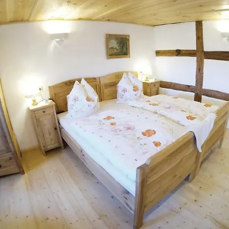 Apartment One-bedroom In Zeulenroda-triebes *