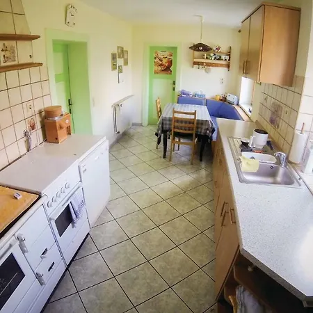 One-bedroom In Zeulenroda-triebes Apartment